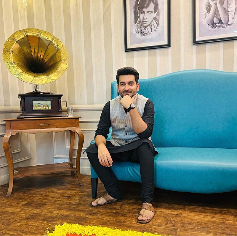ABHIMANYU KAK